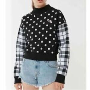 Champion Black and White Patterned sweatshirt